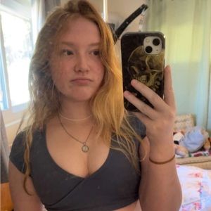 Meet your Posher, Leah